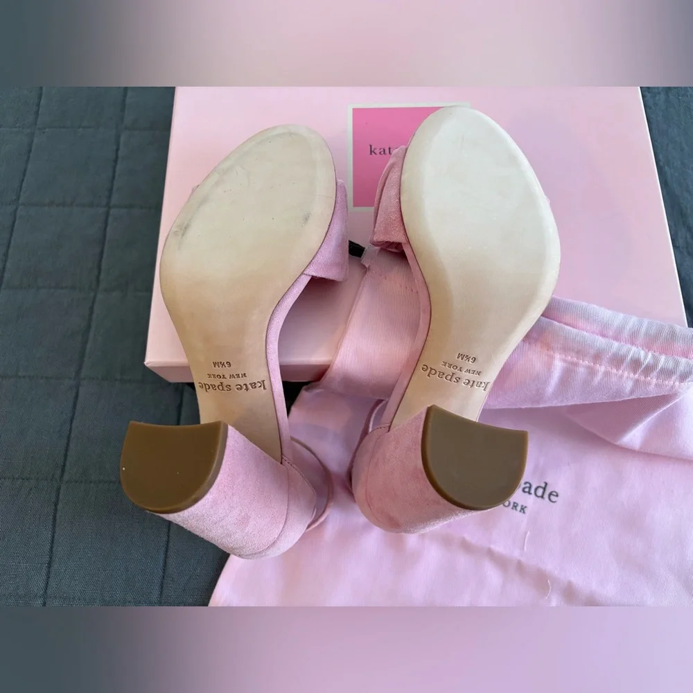 Kate Spade lMona Women’s Pink Suede Leather Ankle Strap Chunky Sandals NWT.